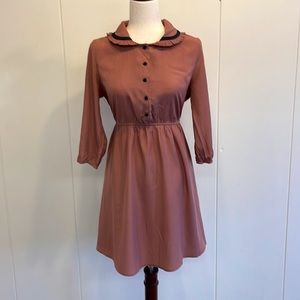 Tulle Tan & Black Dress/ Size Medium/ Previously Worn/ Good Condition/ Buttons